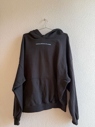 Sudadera Gris con Estrellas Azules