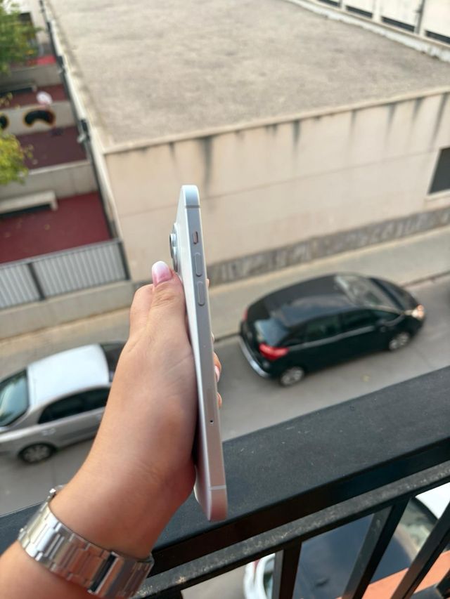 iPhone 15 Plus rosa/argento