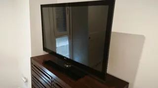 Televisor LG 42SL9500