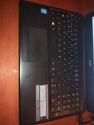 Acer Aspire E1 V5WE2 i5 Portátil Negro