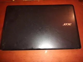 Acer Aspire E1 V5WE2 i5 Portátil Negro