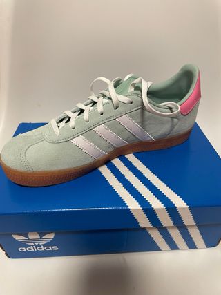 Zapatillas Adidas Gazelle Verde y Rosa