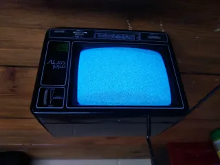 Mini TV Supertech Negra
