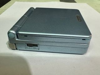 Nintendo Game Boy Advance 