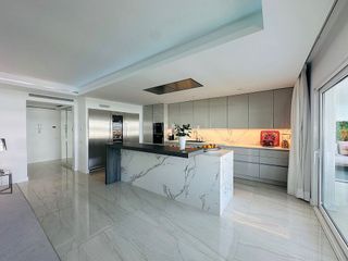 Piso en alquiler en Puerto Banús en Marbella