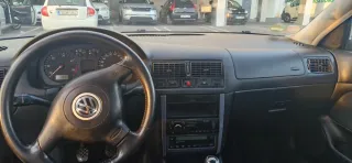Volkswagen Golf 2003