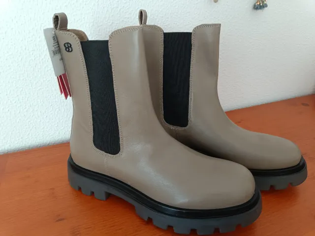 Botines piel beige sin estrenar