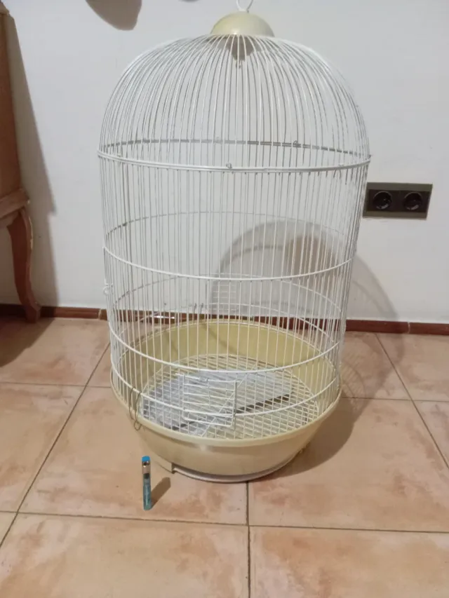 Jaula grande para pájaros