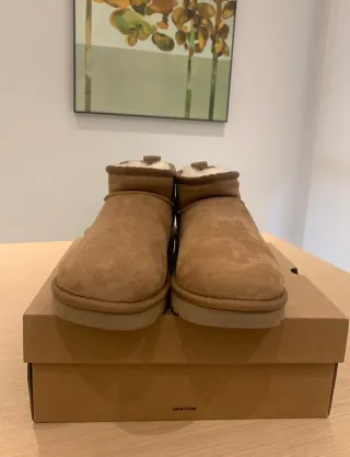 Stivali da donna UGG Classic taglia 38