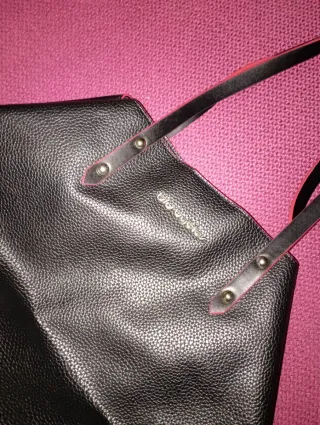 Borsa Biblos nera con dettagli rosa