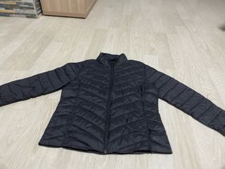 Chaqueta acolchada negra