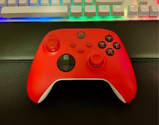 Mando Xbox Series S/X Pulse Red