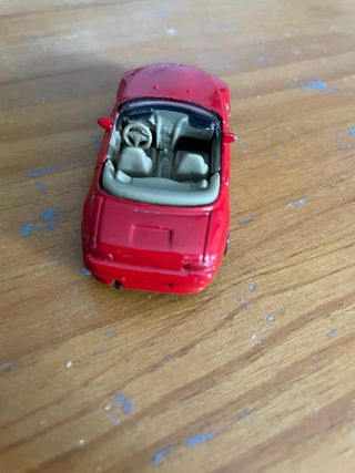 Coche deportivo rojo BMW
