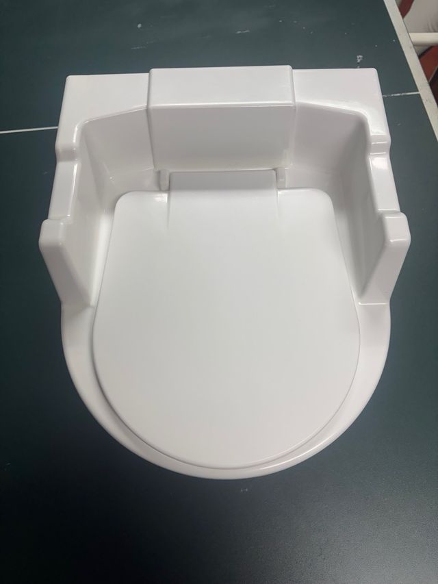 Toilette per bambini imitazione adulti