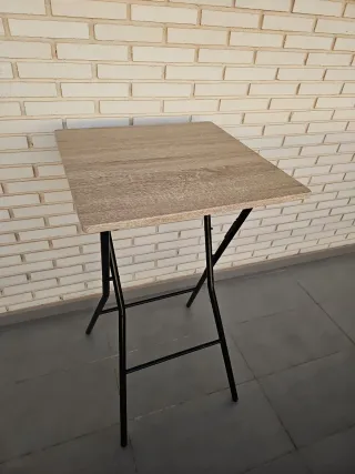 Tavolo alto pieghevole stile bar