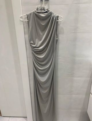 Vestido largo drapeado Zara verde
