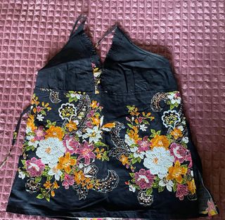 Canotta con fiori perline