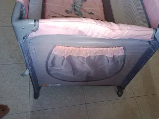 Cuna de viaje plegable como nueva, 1 año