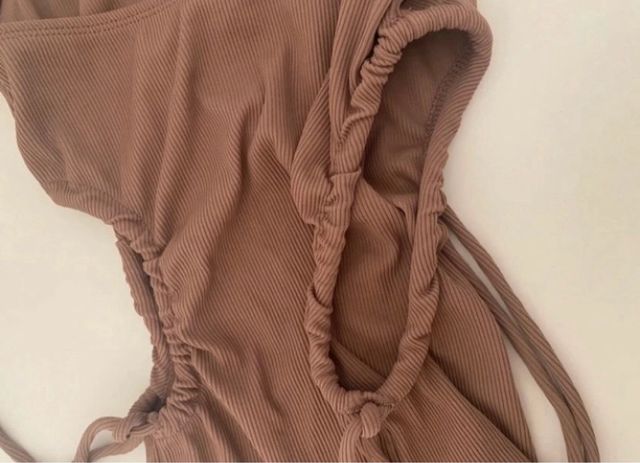 Body Bershka marrón talla XS