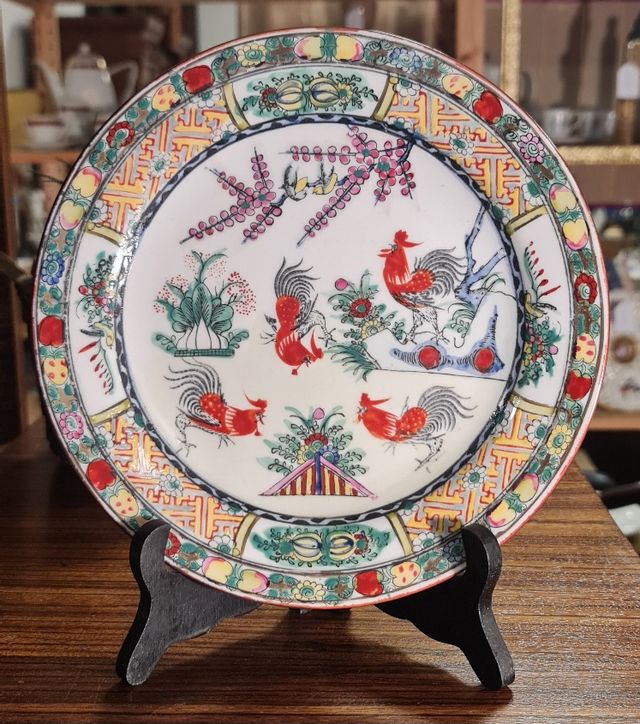 Plato Macao Patrón Gallos