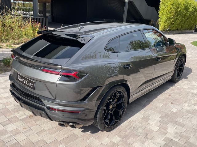Lamborghini Urus 2024