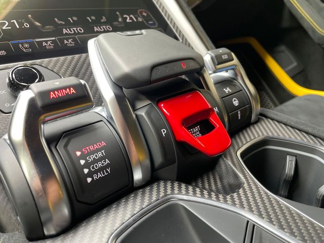 Lamborghini Urus 2024