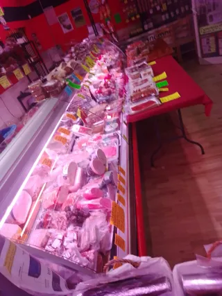 TRASPASO CHARCUTERÍA EN PLENO FUNCIONAMIENTO