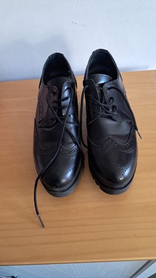 Francesine donna nere