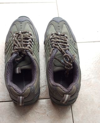 REGALADAS Sandalias de cuña y zapatillas deportiva