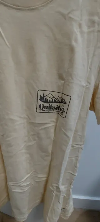 Camiseta Quiksilver Amarilla