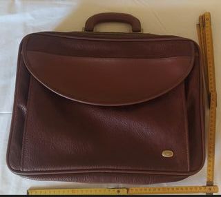 Cartella in pelle marrone