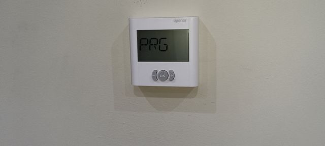 4 Termostatos Uponor T38