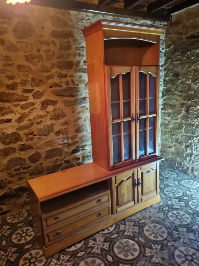 Mueble salón madera pino aglomerado