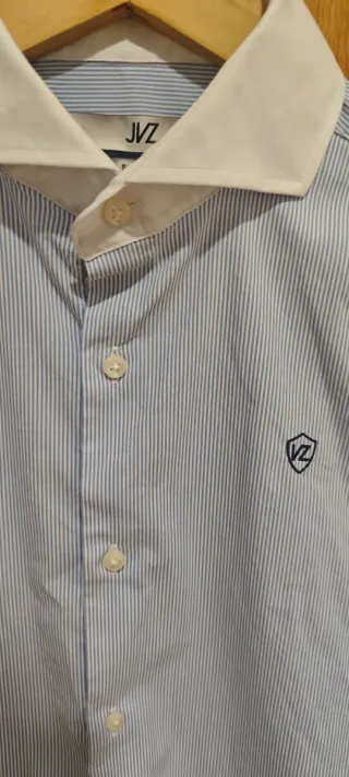 Camisa Rayas con cuello blanco. XS. Nueva.