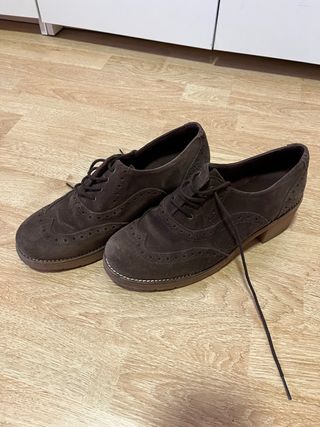 Mocasines de piel con cordones