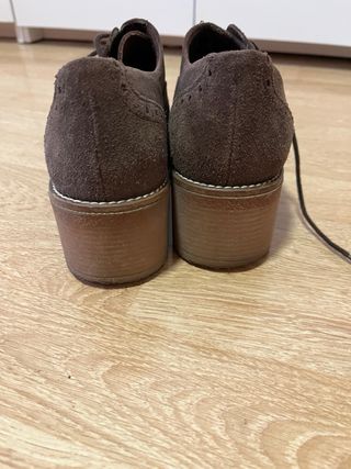 Mocasines de piel con cordones