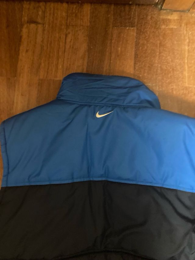 Chaleco Nike Negro y Azul