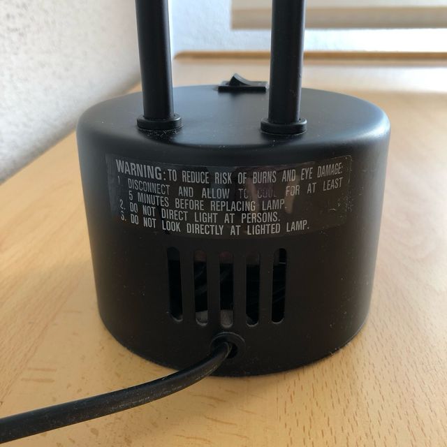 Lámpara flexo de trabajo. Color Negro