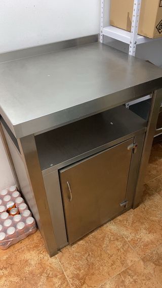 Mesa alta de acero inoxidable