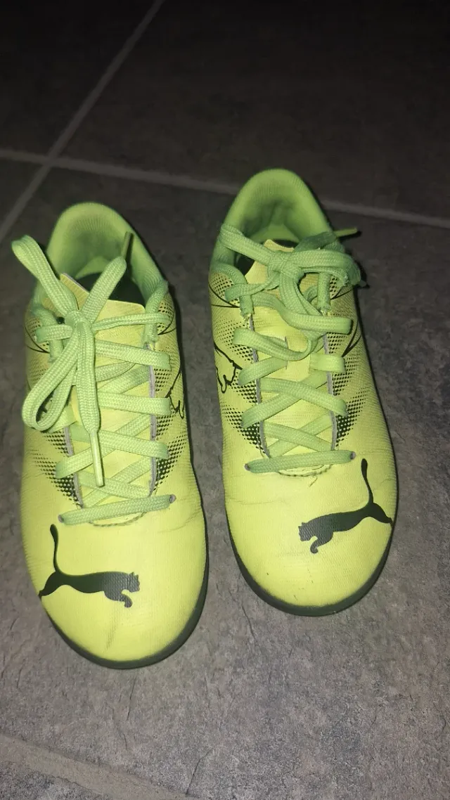 Zapatillas Puma niño multitacos Talla 31