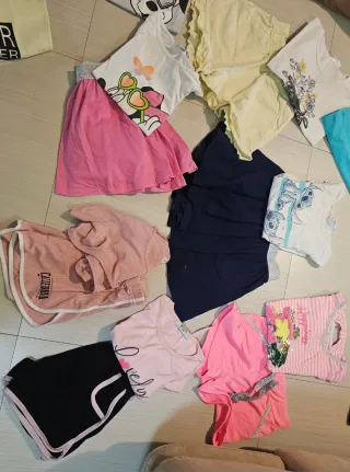 Set bambina 37 pezzi tra maglie pantaloni giacca