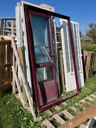 Puerta Balconera Granate