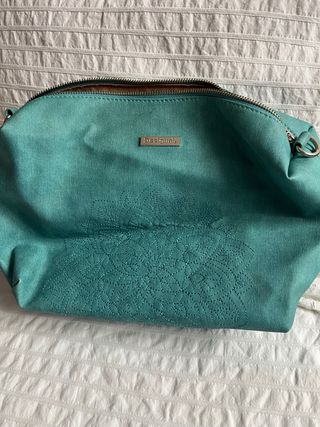 Bolso shopper Desigual reversible multicolor. 