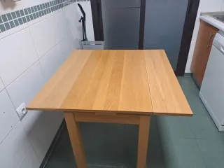 Mesa extensible cocina + 2 sillas