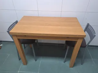 Mesa extensible cocina + 2 sillas