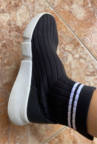 Zapatillas calcetín negras 