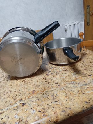 Dos Ollas a Presión