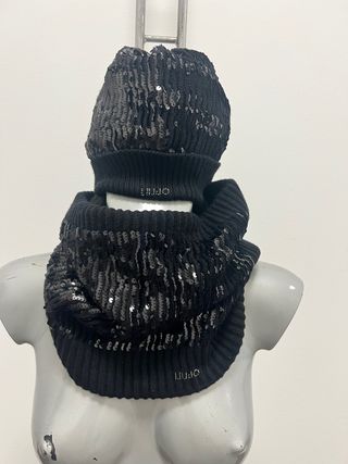 Set Liu Jo cappellino e scaldacollo paillettes 