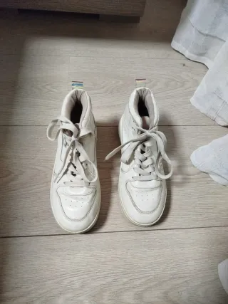 Scarpe sportive bianche