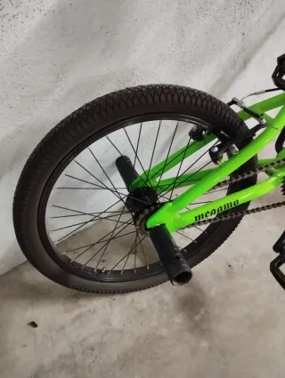 Bicicleta BMX Verde.
Megamo Blazer 3.